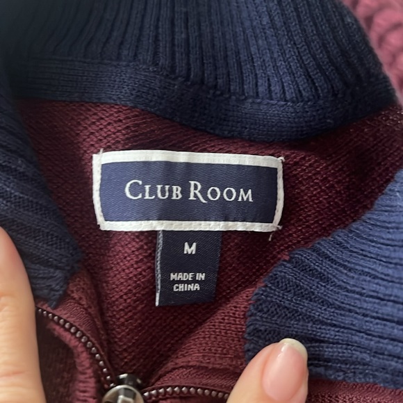 Club room sweater - Picture 2 of 2